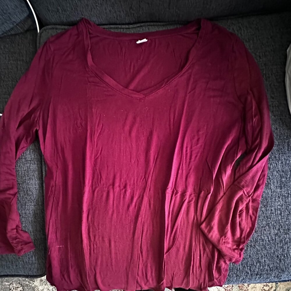 Maroon long sleeve tshirt